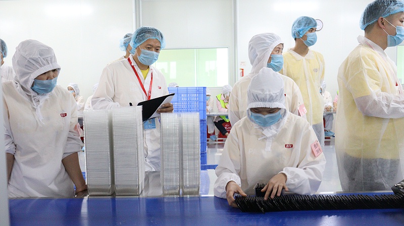 yp�ֻ�Я�ּ��ѹ��ᷢչ���Ͷ����������� (2)