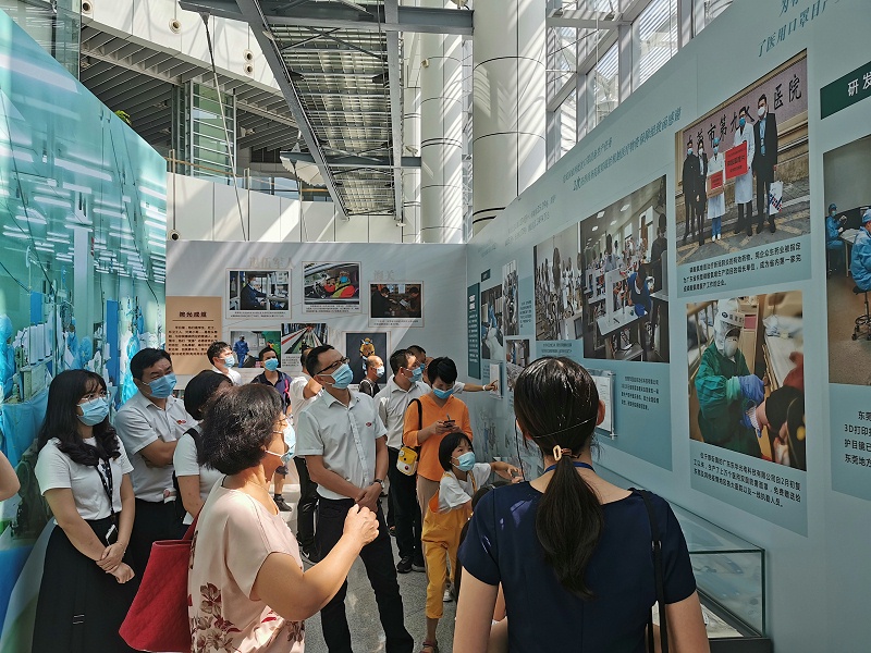 ս���ߡ���ʵ��μ������ѵ�֧����ǰ�п���Ӣ���¾�